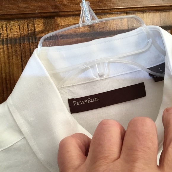 Man’s long sleeve shirt NWT - Picture 2 of 3